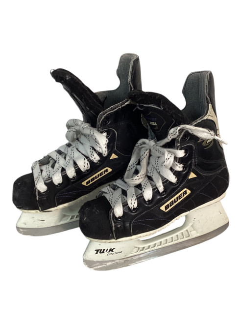 Vist Large View of Product Image Which is Used Bauer SUPREME 1000 Youth Hockey Skate Youth 06.0