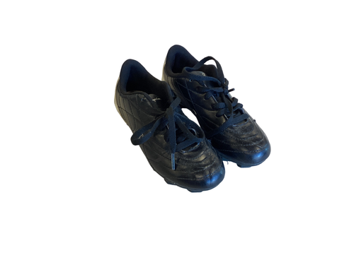 Vist Large View of Product Image Which is Used Champion Sports BB/SB Cleats Black Junior 01