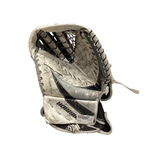 Used Warrior SWAGGER Junior Goalie Catcher White 11816-S000278047 Vist Large View of Product Image Which is Used Warrior SWAGGER Junior Goalie Catcher White