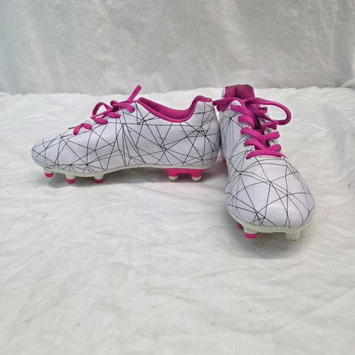 Vist Large View of Product Image Which is Used SPARKLE Soccer Cleats White Junior 02.5