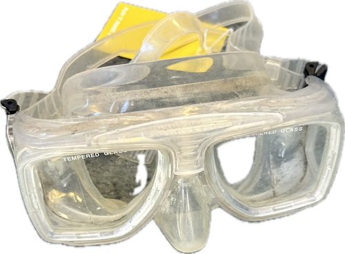 Vist Large View of Product Image Which is Used Scuba Max TEMPERED Underwater Mask White