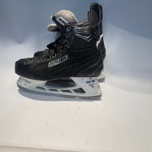 Used Bauer NEXUS 5000 Senior Hockey Skate Senior 10 11878-S000024089 Vist Large View of Product Image Which is Used Bauer NEXUS 5000 Senior Hockey Skate Senior 10