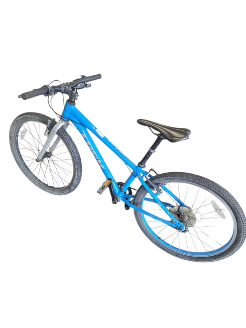 Vist Large View of Product Image Which is Used Trek WAHOO Mountain Bike Girls Carolina Blue 24"