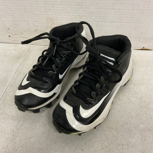 Vist Large View of Product Image Which is Used Nike BSBL BB/SB Cleats Black Junior 01