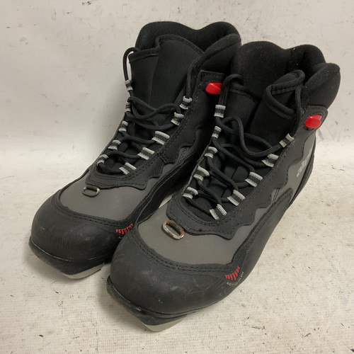 Vist Large View of Product Image Which is Used Alpina TR15 Boys NNN XC Ski Boots Black W 06 / JR 04-04.5