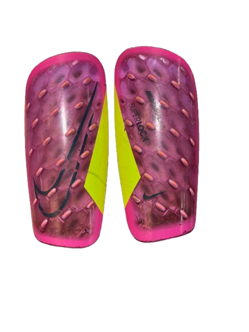 Vist Large View of Product Image Which is Used Nike Soccer Shin Guards Adult Pink LG
