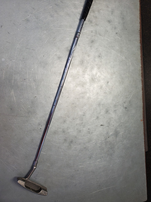 Used Ping PAL 4 Mens Putter RH 10047-S000477018 Vist Large View of Product Image Which is Used Ping PAL 4 Mens Putter RH