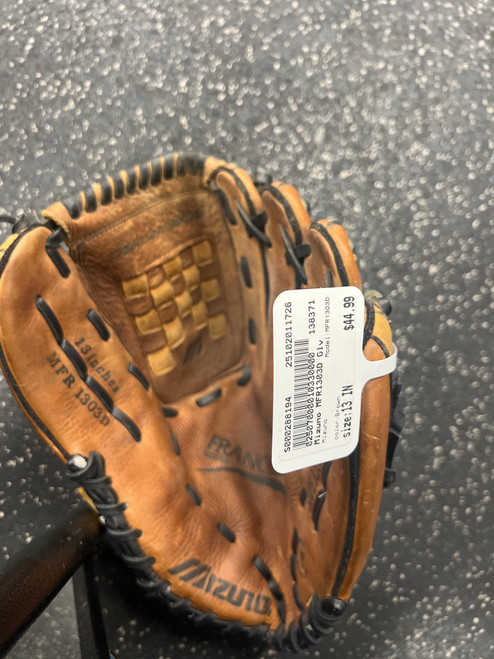 Vist Large View of Product Image Which is Used Mizuno MFR1303D BB/SB Glove RH Throw Brown 13"