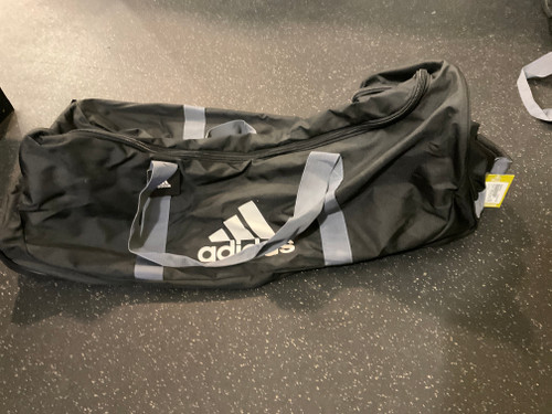 Vist Large View of Product Image Which is Used Adidas WHEEDLED DUFFLE BAG BB/SB Player Wheeled Bag Black