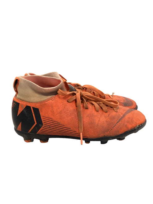 Vist Large View of Product Image Which is Used Nike Soccer Cleats Orange Junior 04