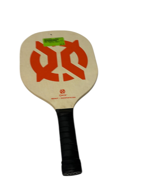 Vist Large View of Product Image Which is Used ONIX RECRUIT Pickleball Paddle
