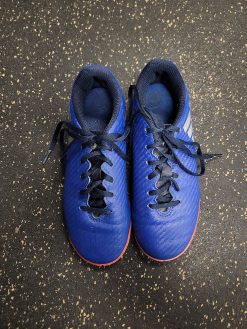 Vist Large View of Product Image Which is Used Adidas Soccer Indoor Shoes Navy Blue Junior 02