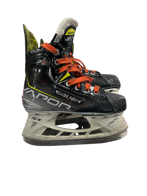 Vist Large View of Product Image Which is Used Bauer VAPOR 3X Junior Hockey Skate Junior 01.5