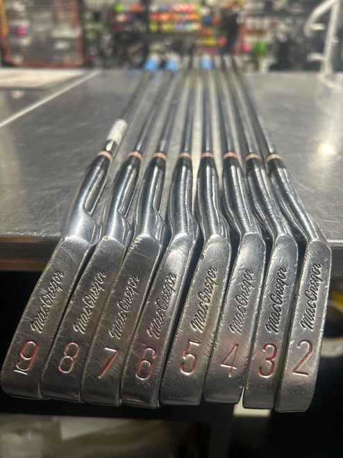 Vist Large View of Product Image Which is Used MacGregor 060 Mens Iron Set RH 2I-9I