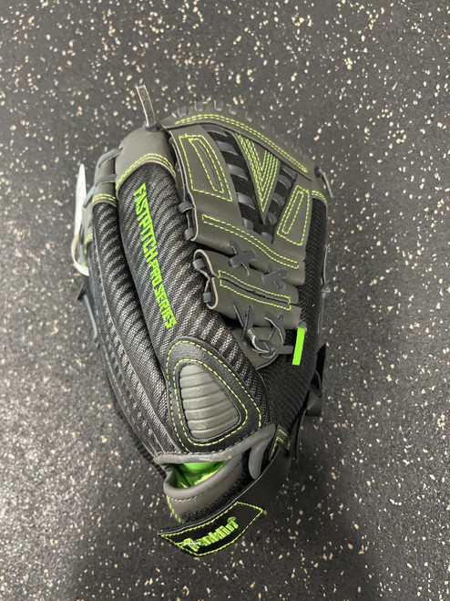 Vist Large View of Product Image Which is Used Franklin 22437 BB/SB Glove RH Throw Black 12"