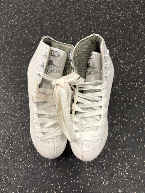 Vist Large View of Product Image Which is Used Lake Placid CASCADE Girls Figure Skate White Junior 01