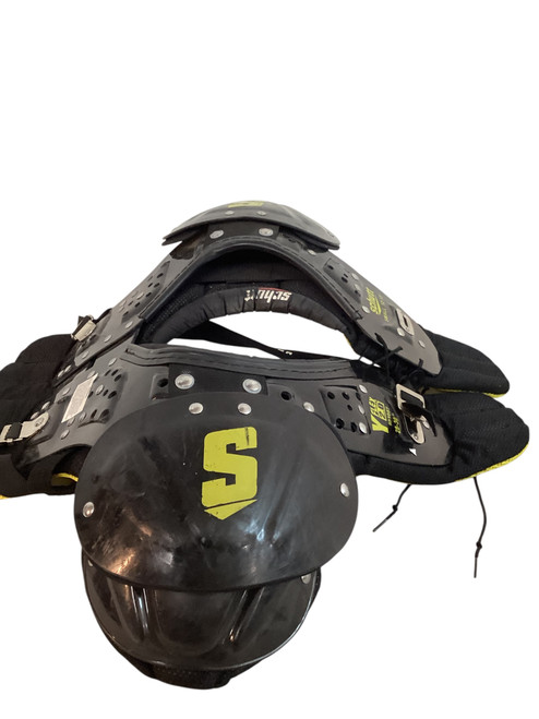 Vist Large View of Product Image Which is Used Schutt Y FLEX 2.0 FB Shoulder Pads Black SM
