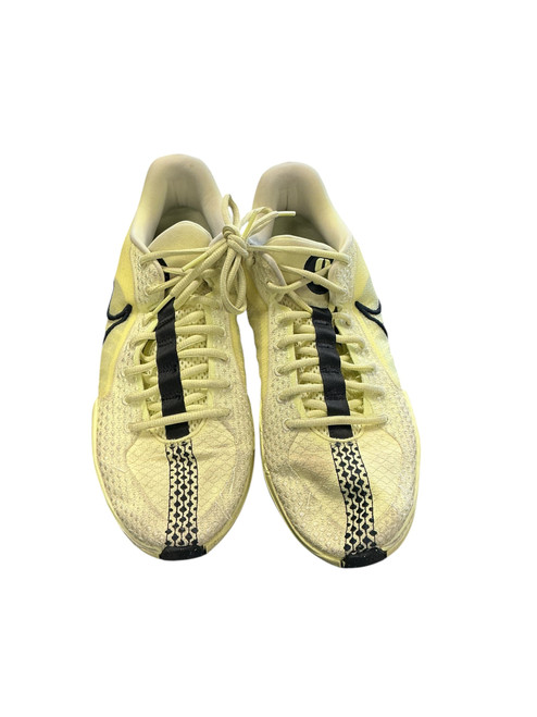 Used Nike Basketball Shoes M White Senior 12.5 11892-S000023908 Vist Large View of Product Image Which is Used Nike Basketball Shoes M White Senior 12.5