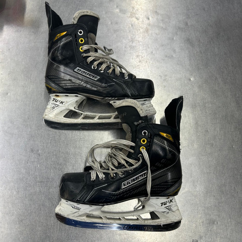 Vist Large View of Product Image Which is Used Bauer SUPREME 160 Senior Hockey Skate Senior 7.5