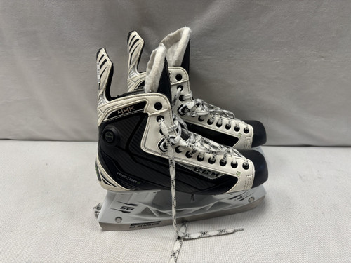 Used CCM RIBCOR 44K Senior Hockey Skate Senior 10 11490-S000266710 Vist Large View of Product Image Which is Used CCM RIBCOR 44K Senior Hockey Skate Senior 10