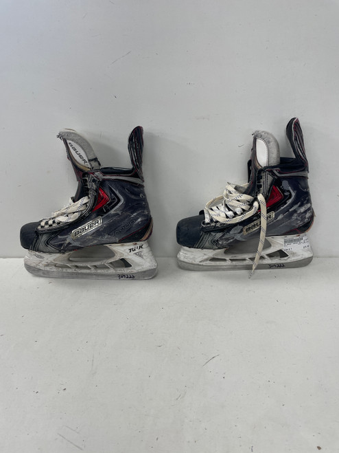 Used Bauer VAPOR APX2 Senior Hockey Skate Senior 7 11891-S000309222 Vist Large View of Product Image Which is Used Bauer VAPOR APX2 Senior Hockey Skate Senior 7