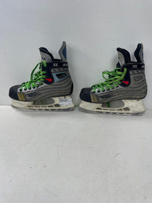Vist Large View of Product Image Which is Used Bauer VAPOR XX Senior Hockey Skate Senior 7.5
