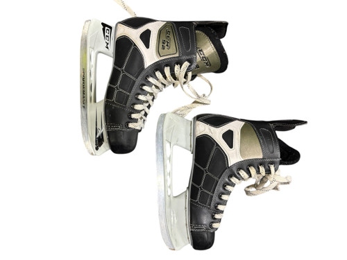 Used CCM 92 Senior Hockey Skate Senior 8 11721-S000276733 Vist Large View of Product Image Which is Used CCM 92 Senior Hockey Skate Senior 8