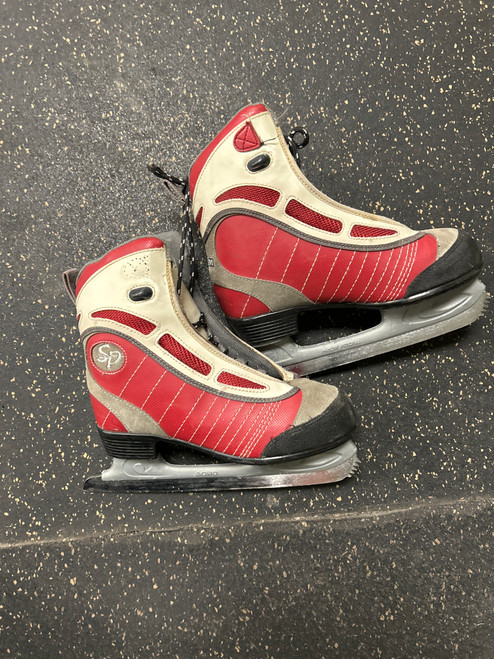 Vist Large View of Product Image Which is Used CCM SP100 Girls Figure Skate Red Junior 03