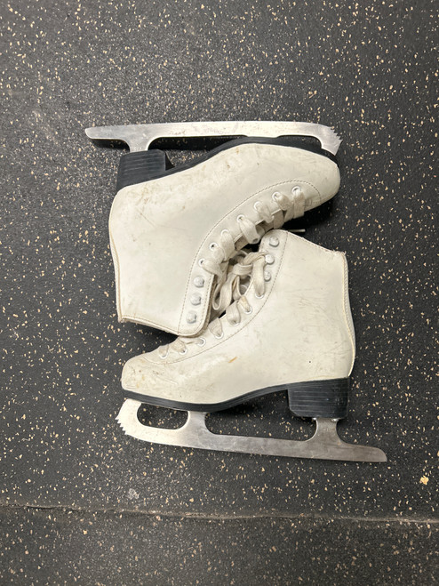 Vist Large View of Product Image Which is Used Jackson CAMEO Girls Figure Skate White Junior 03