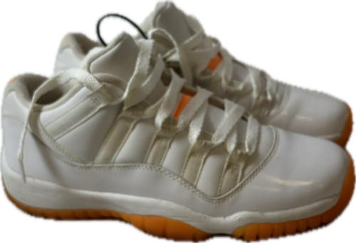 Used Nike Basketball Shoes Y White Junior 05 11894-S000037952 Vist Large View of Product Image Which is Used Nike Basketball Shoes Y White Junior 05