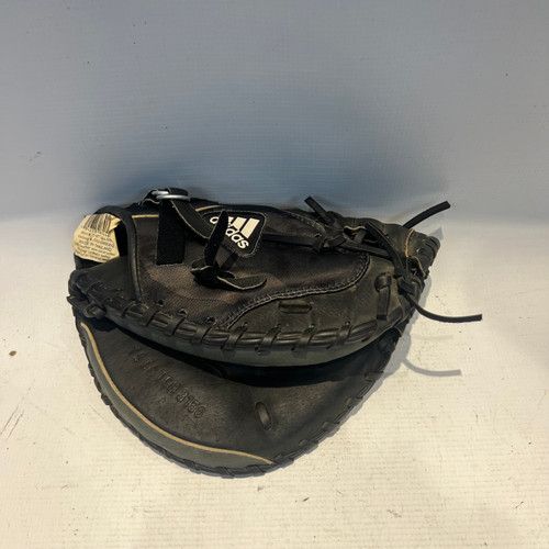 Vist Large View of Product Image Which is Used Adidas TS 3150 BR BB/SB Catchers RH Throw Black 31 1/2"