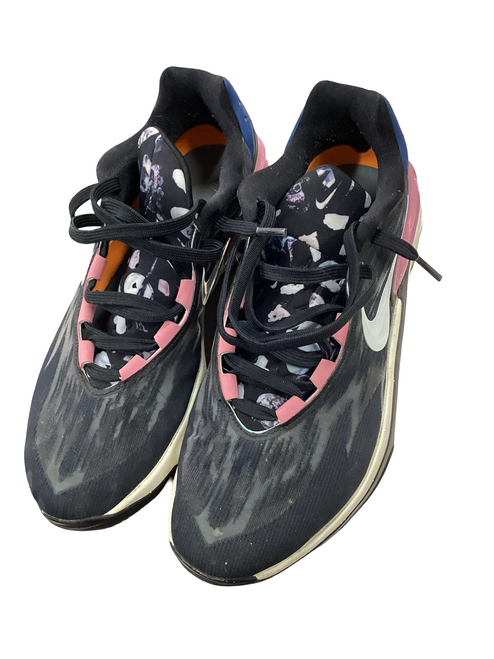 Vist Large View of Product Image Which is Used Nike AIR ZOOM G.T CUT Basketball Shoes M Black Youth 11.5