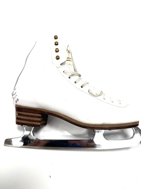 Used Jackson COMPETITOR WomensFigure Skate White Senior 7.5 11860-S000300006 Vist Large View of Product Image Which is Used Jackson COMPETITOR WomensFigure Skate White Senior 7.5
