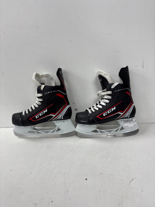 Used CCM JETSPEED FT340 Junior Hockey Skate Junior 02 11891-S000309238 Vist Large View of Product Image Which is Used CCM JETSPEED FT340 Junior Hockey Skate Junior 02
