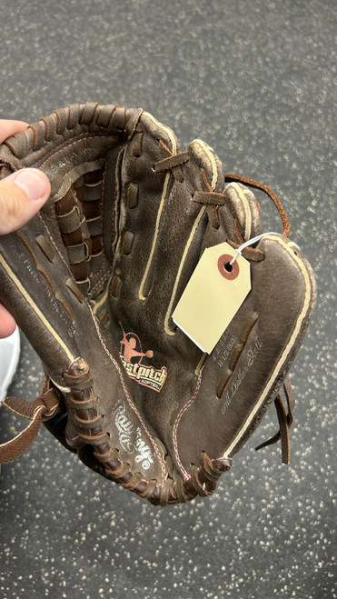 Vist Large View of Product Image Which is Used Rawlings FASTPITCH RH Throw Fastpitch Gloves Brown 11 1/2"