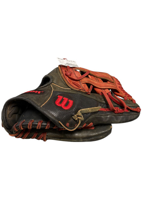 Used Wilson A2000 BB/SB Glove RH Throw Black 12 3/4" 11307-S000260681 Vist Large View of Product Image Which is Used Wilson A2000 BB/SB Glove RH Throw Black 12 3/4"