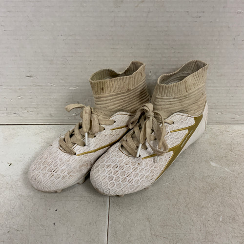 Vist Large View of Product Image Which is Used Jr FB Cleats White Junior 01