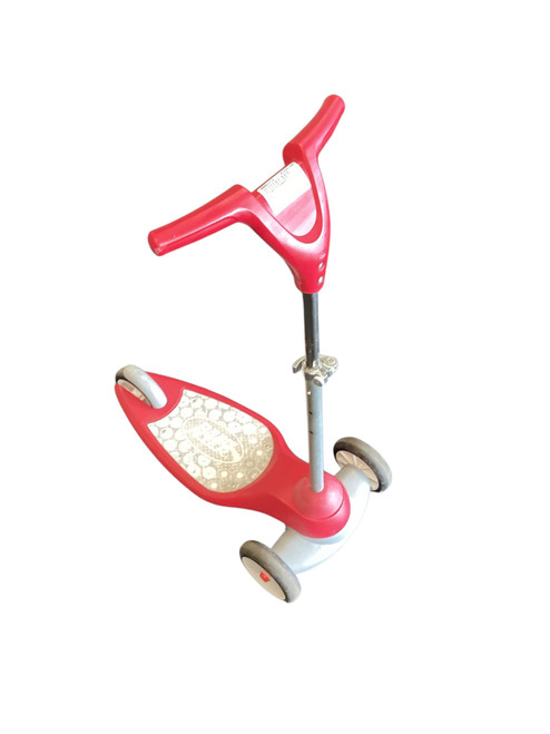 Vist Large View of Product Image Which is Used RADIO FLYER Scooter Red