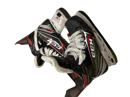 Vist Large View of Product Image Which is Used CCM FT 490 Youth Hockey Skate Youth 06.0