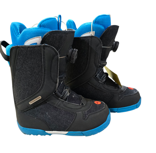 Vist Large View of Product Image Which is Used ROSSIGNOL ALLEY BOA Womens 6 Snowboard boots
