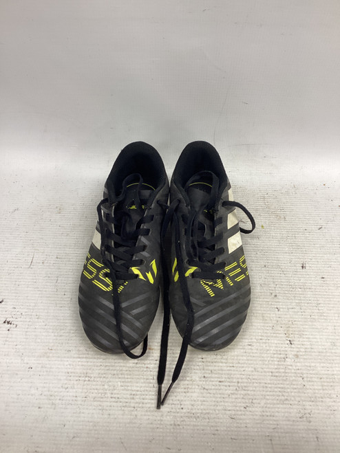Used Adidas Soccer Cleats Black Junior 01.5 11851-S000039467 Vist Large View of Product Image Which is Used Adidas Soccer Cleats Black Junior 01.5