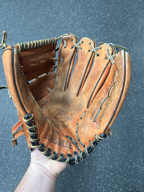 Used Louisville Slugger GTPX-1250 BB/SB Glove RH Throw Brown 12 1/2" 10558-S000243747 Vist Large View of Product Image Which is Used Louisville Slugger GTPX-1250 BB/SB Glove RH Throw Brown 12 1/2"