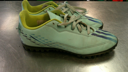 Vist Large View of Product Image Which is Used Adidas Soccer Indoor Shoes Teal Junior 04