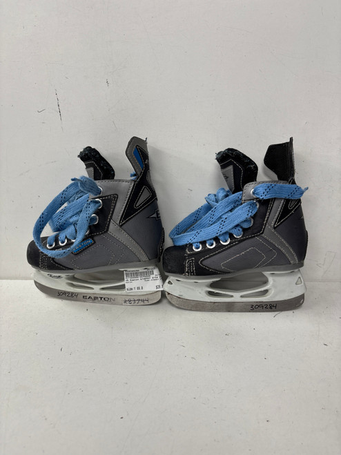 Used Easton SYNERGY SY50 Youth Hockey Skate Youth 09.0 11891-S000309284 Vist Large View of Product Image Which is Used Easton SYNERGY SY50 Youth Hockey Skate Youth 09.0