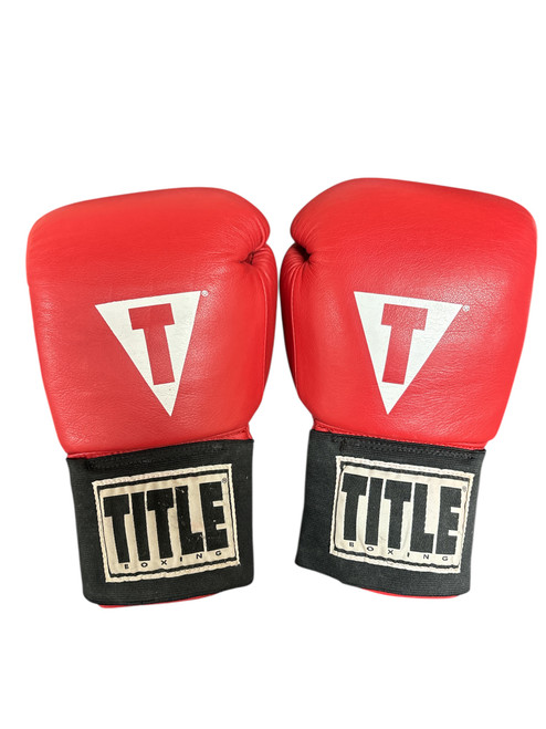 Used Title Boxing Gloves Red Senior 16OZ 11842-S000223026 Vist Large View of Product Image Which is Used Title Boxing Gloves Red Senior 16OZ