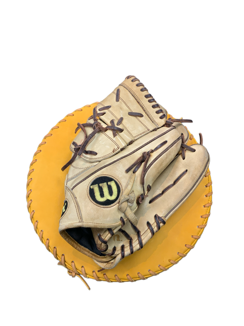 Used Wilson A2000 PRO STOCK B2 BB/SB First Base RH Throw Brown 11 3/4" 11770-S000065584 Vist Large View of Product Image Which is Used Wilson A2000 PRO STOCK B2 BB/SB First Base RH Throw Brown 11 3/4"