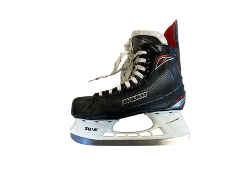 Used Bauer VAPOR X400 Intermediate Hockey Skate Intermediate 4.0 Vist Large View of Product Image Which is Used Bauer VAPOR X400 Intermediate Hockey Skate Intermediate 4.0