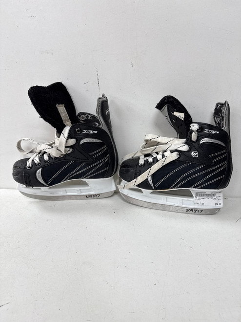 Used WinnWell XLITE Junior Hockey Skate Junior 02 11891-S000309397 Vist Large View of Product Image Which is Used WinnWell XLITE Junior Hockey Skate Junior 02