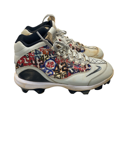 Used Nike SWINGMAN 42 BB/SB Cleats White Senior 7.5 11747-S000272533 Vist Large View of Product Image Which is Used Nike SWINGMAN 42 BB/SB Cleats White Senior 7.5