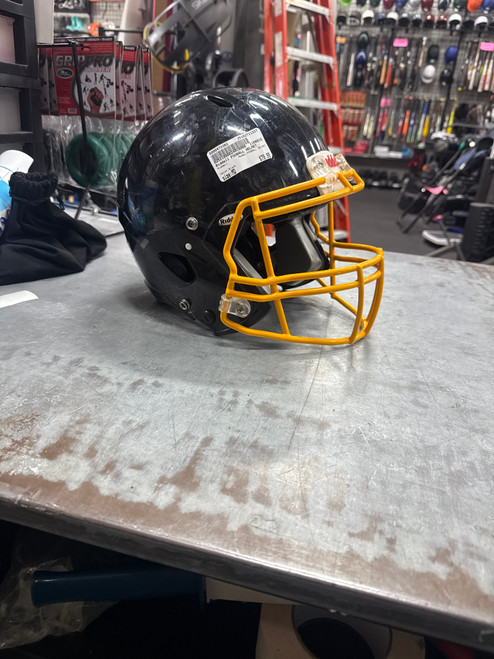 Vist Large View of Product Image Which is Used Riddell FOOBALL HELMET FB Helmet Black MD